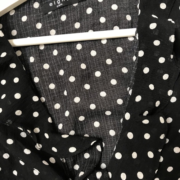 Super Cute Polka Dot  Blouse - Picture 4 of 5